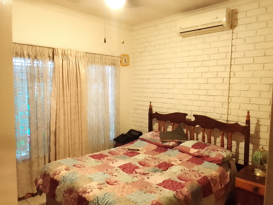 2 Bedroom Property for Sale in Lower Bo-dorp North West